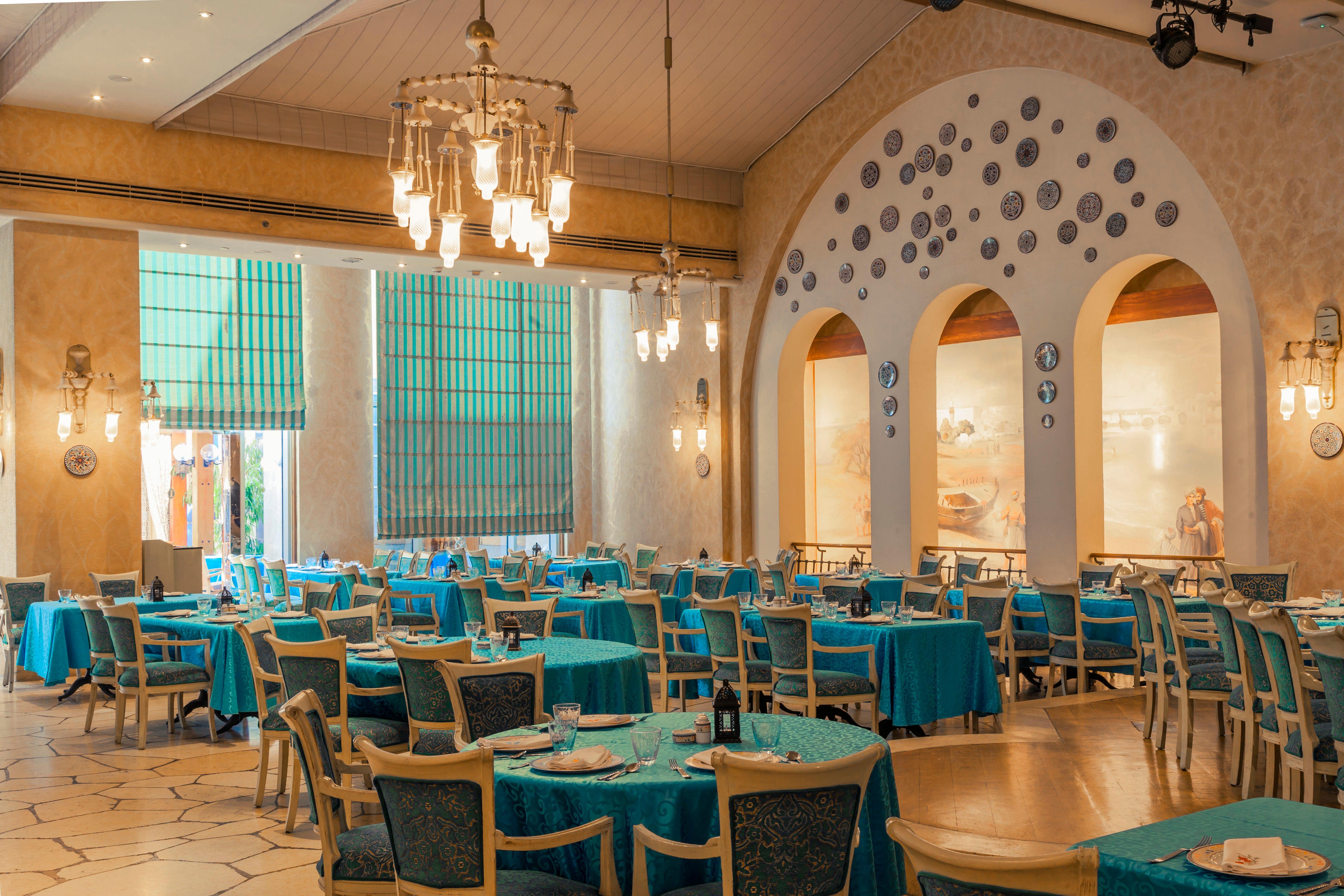 Intercontinental Cairo Citystars By Ihg Esterno foto The dining room at the hotel