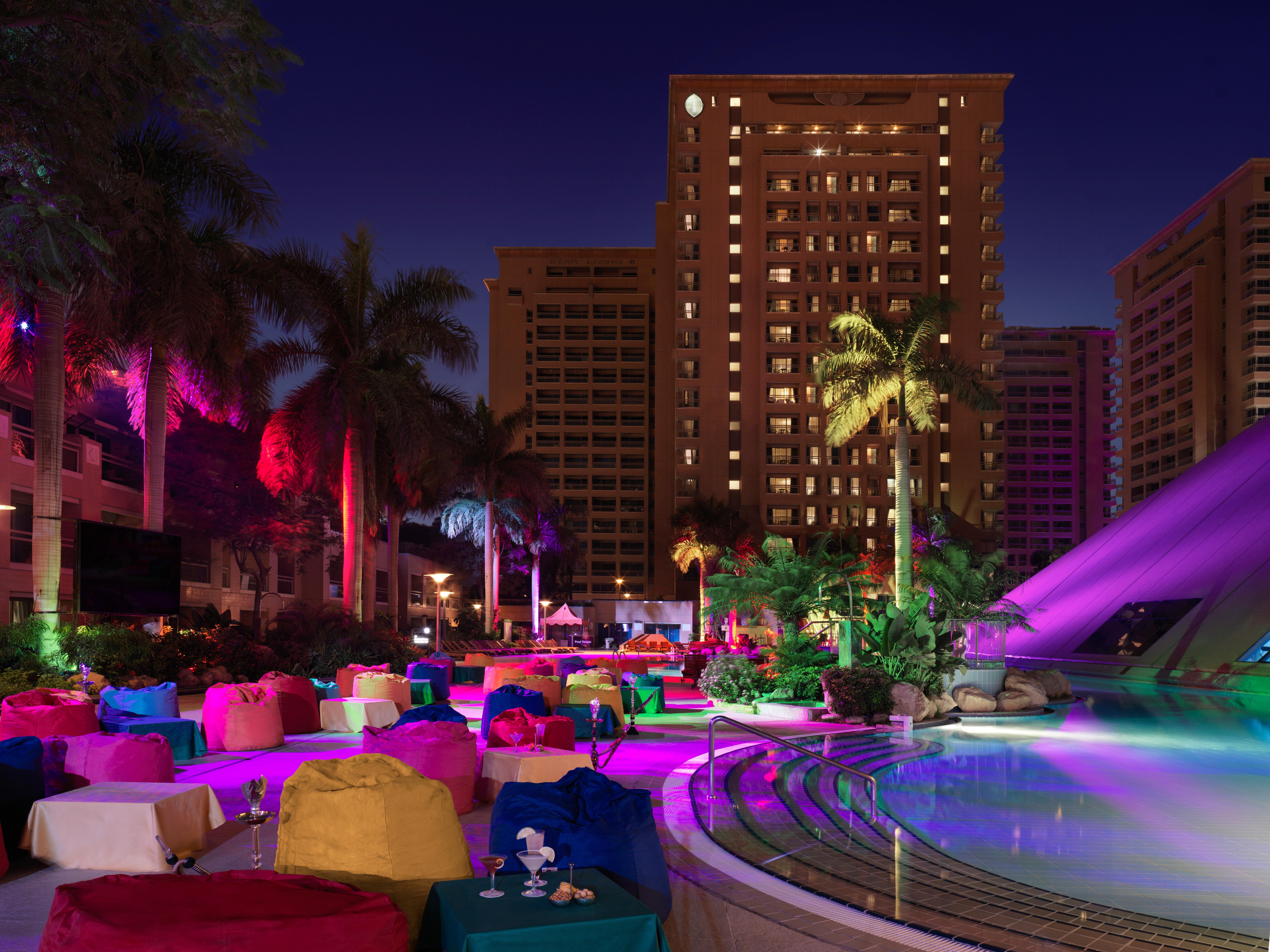 Intercontinental Cairo Citystars By Ihg Esterno foto The pool at the Hard Rock Hotel