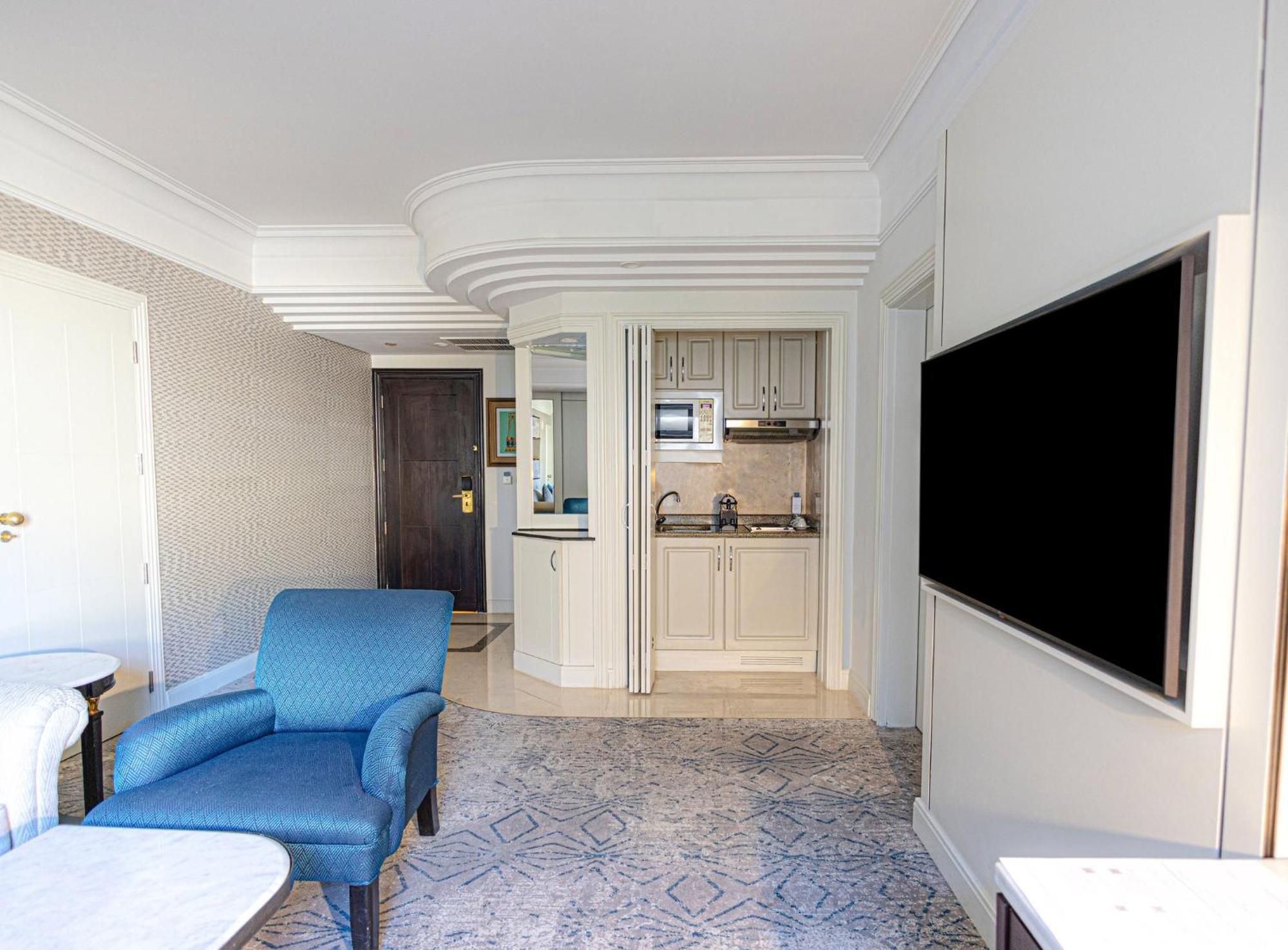 Intercontinental Cairo Citystars By Ihg Esterno foto A suite at the hotel